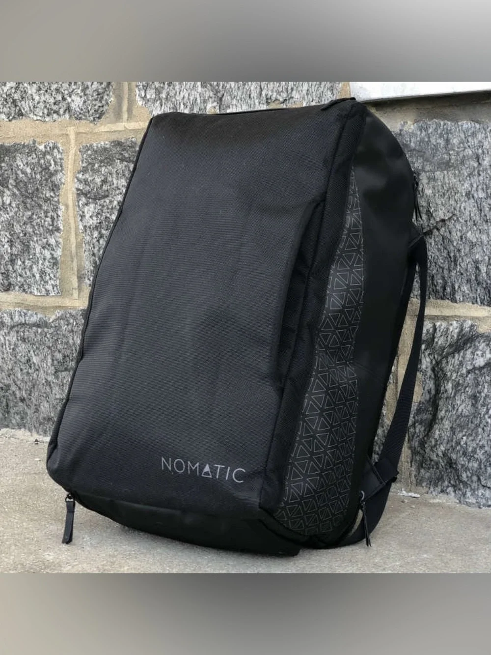 Nomatic 40L Black Travel Bag